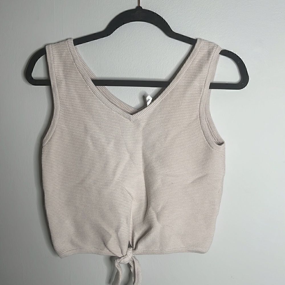 Women’s Medium Wishlist Crop Tank Top